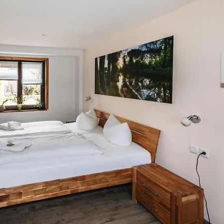 Landhuis Landgasthof Zur Wildbahn *