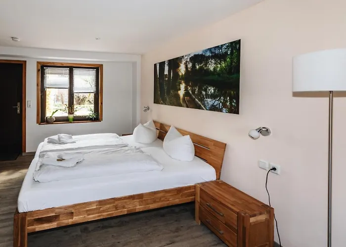 Landhaus Landgasthof Zur Wildbahn *